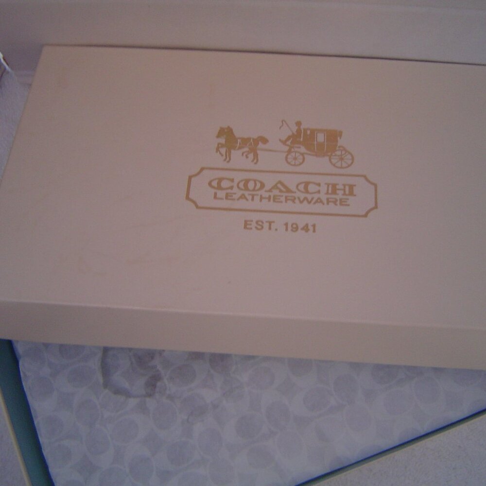 AUTHENTIC COACH LOT OF 5 BOXES AND 3 HOLIDAY RIBBONS VGC - Picture 6 of 13